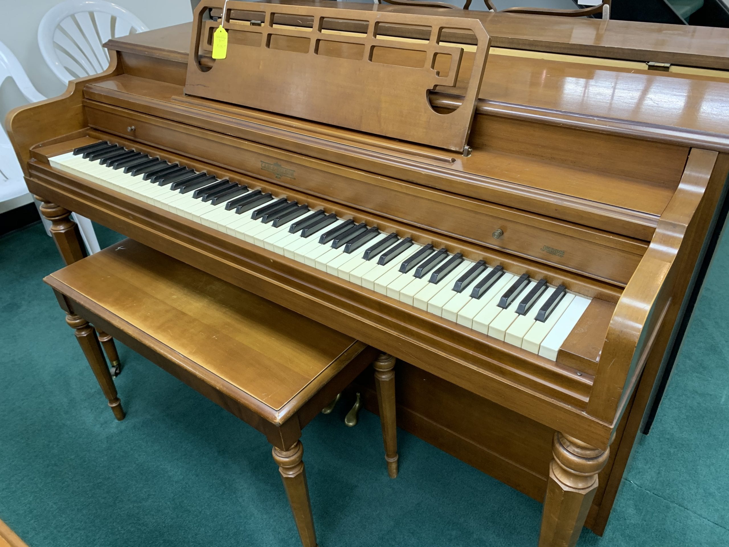 Cable Nelson Walnut Spinet